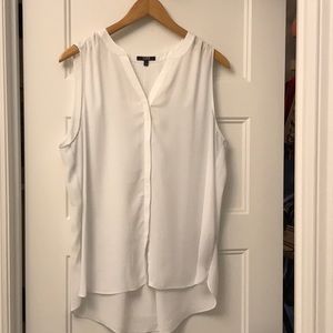 NYDJ Tops - NYDJ white sleeveless pleat back blouse size L NYDJ Tops - NYDJ white sleeveless pleat back blouse size L